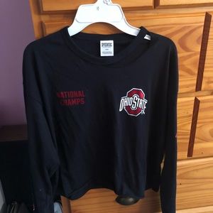 vs pink black crop top